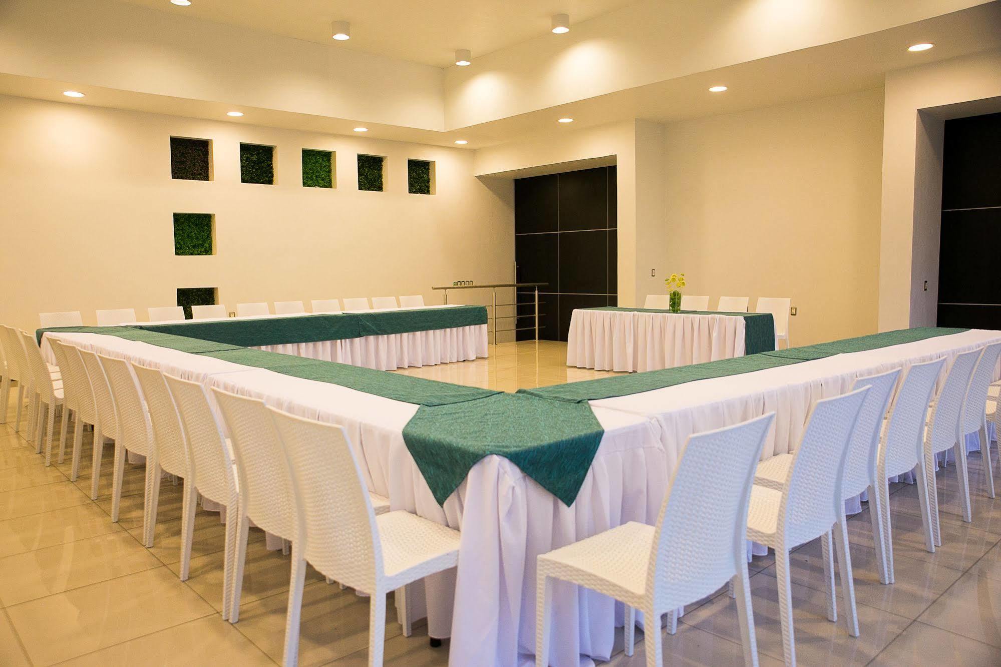 Hotel Aqua Spa & Resort Martínez de La Torre 外观 照片